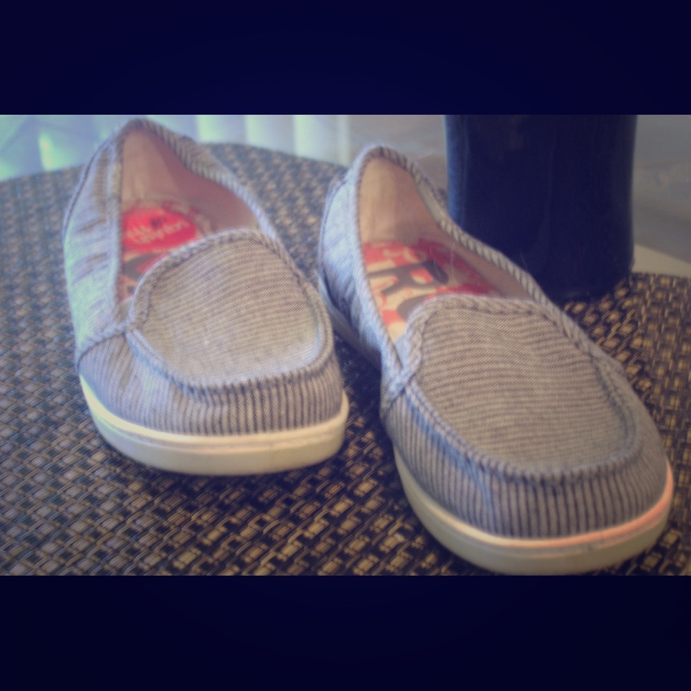 Roxy sailor style shoes